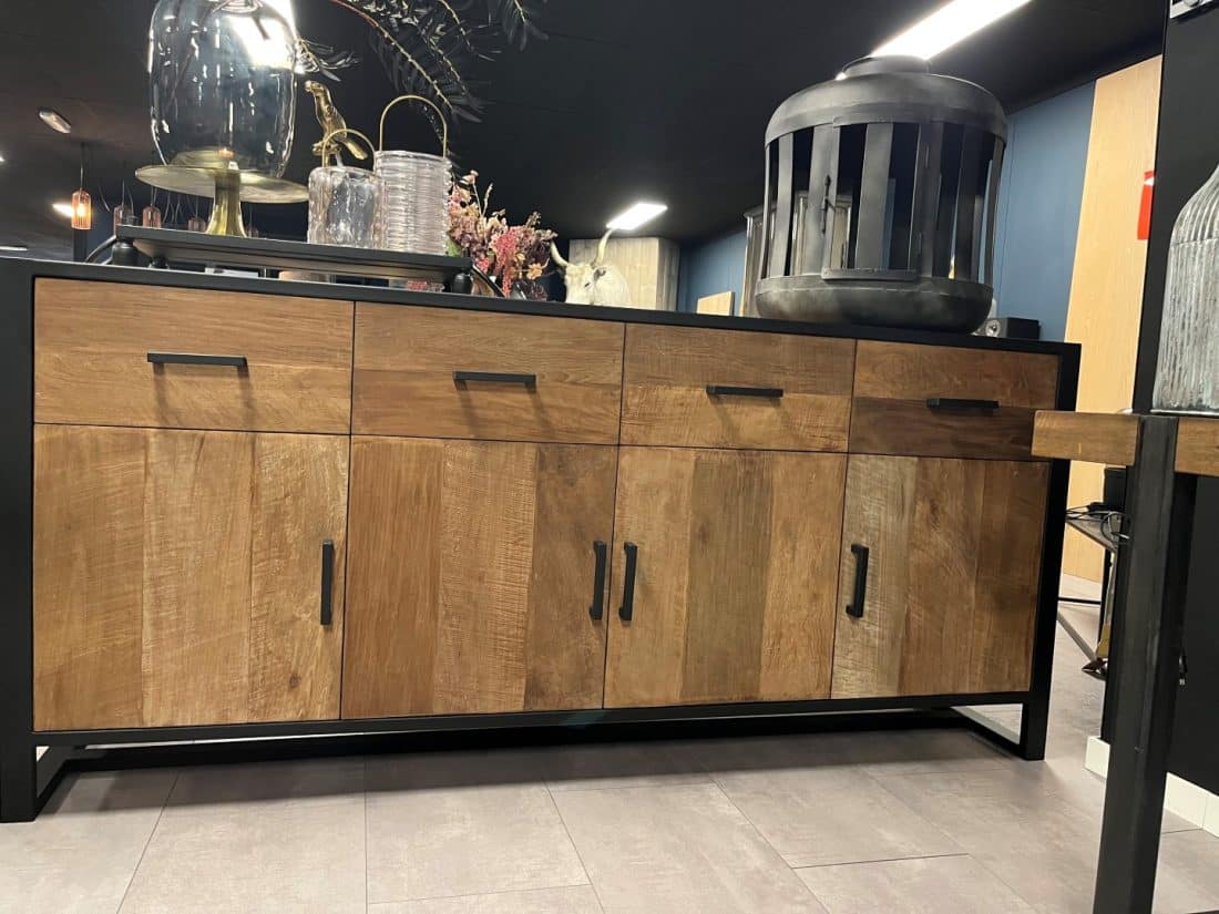 Oud Teak Dressoir Met Lades