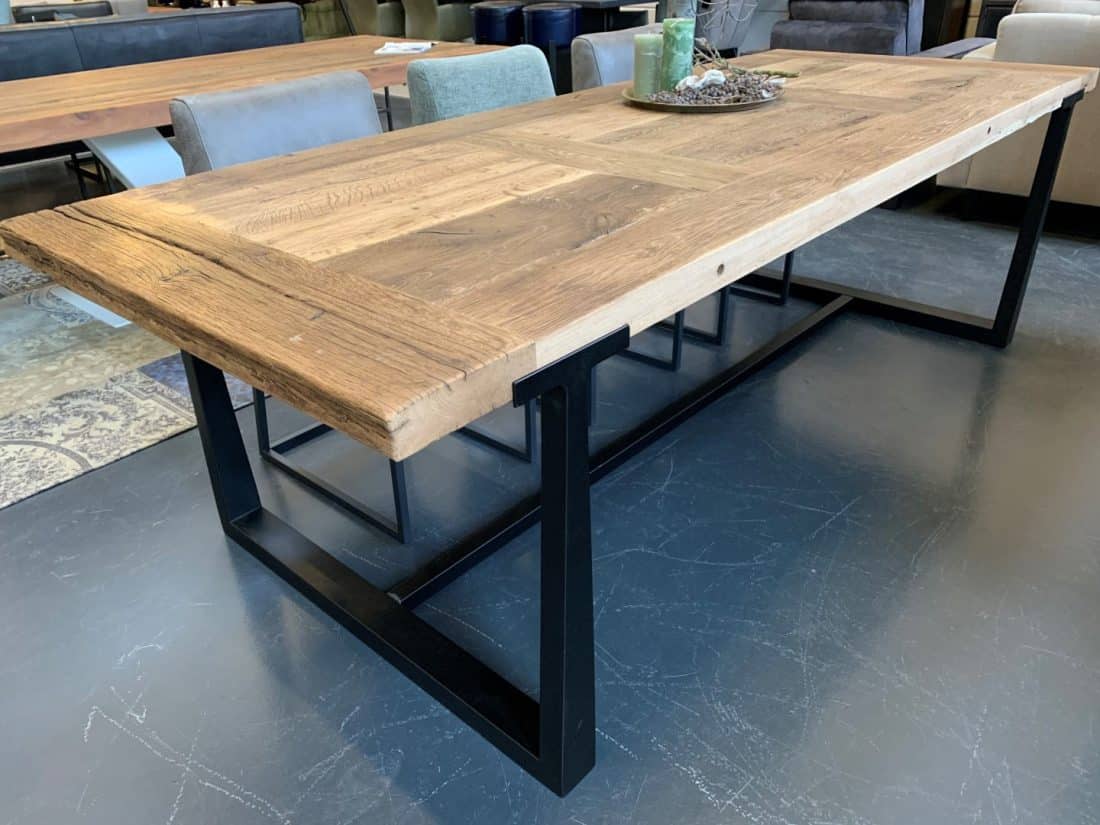 Exclusieve Antiek Eiken Tafel