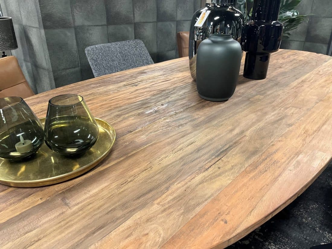 Stoere Ovale Tafel Verjongde Rand