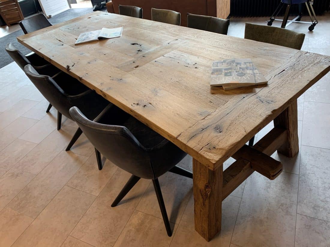 Exclusieve Oud Eiken Kloostertafel