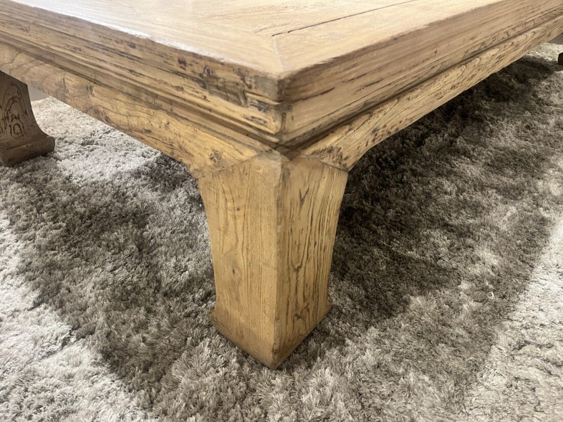 Grote oude salontafel olm hout