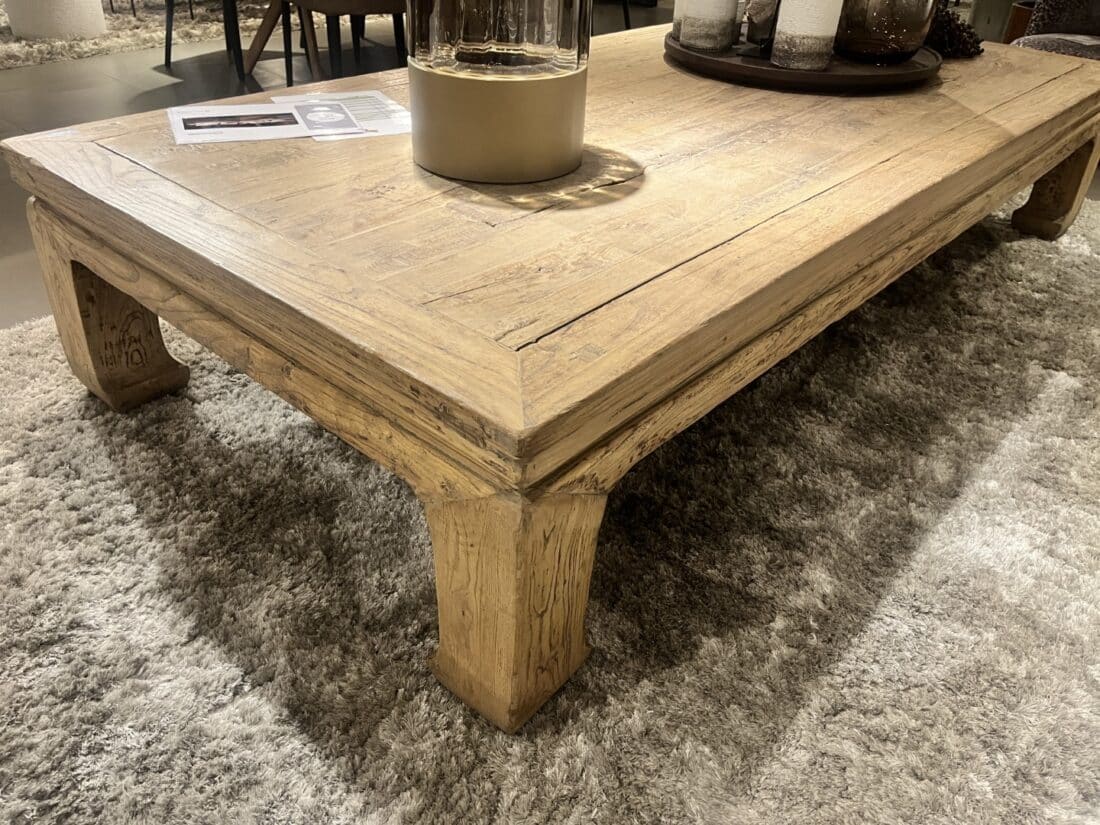 Grote oude salontafel olm hout